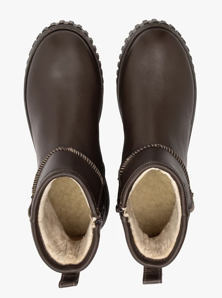 Isolierte Schneestiefel aus braunem Leder