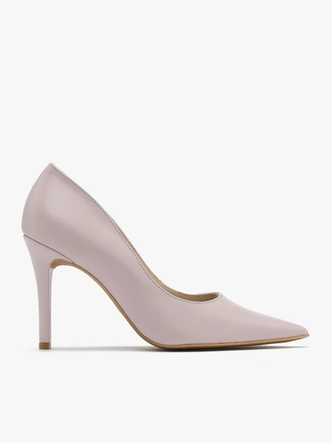 Fliederfarbene hochhackige Pumps