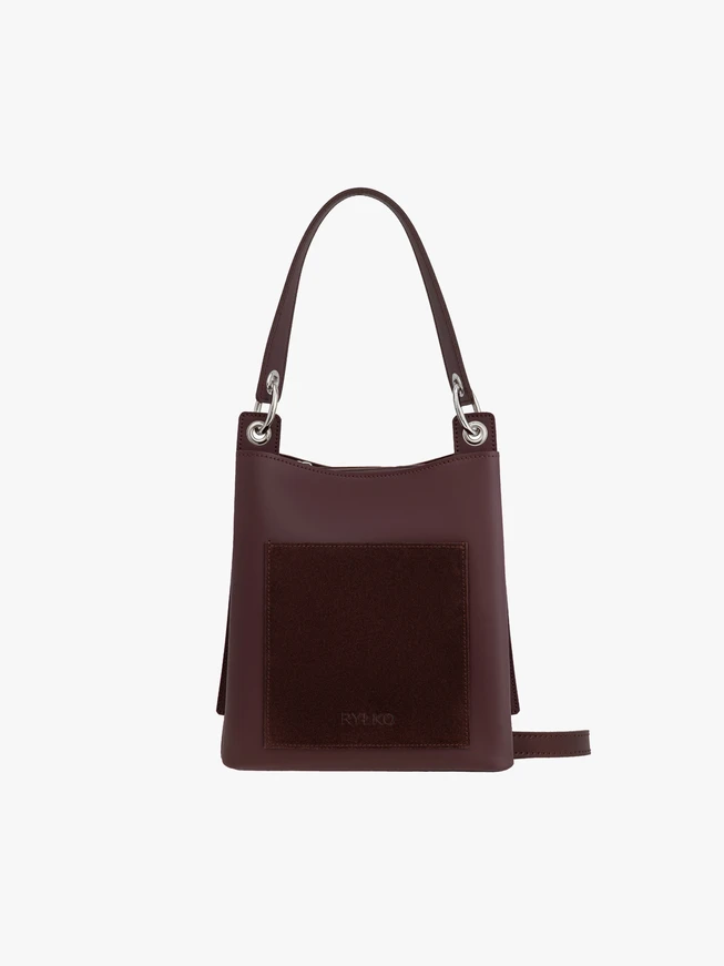 Posttasche aus kastanienbraunem Leder mittlerer Größe