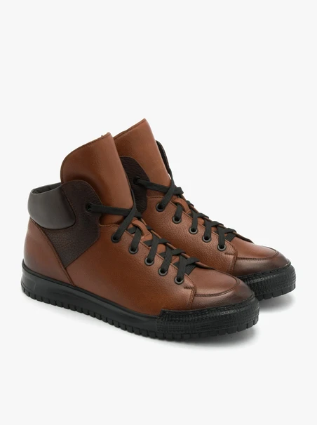 Braune Herrenstiefel