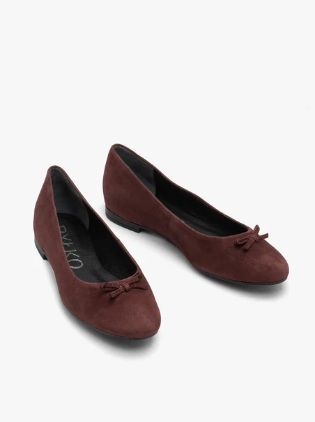 Burgundy ballet flats with a bow