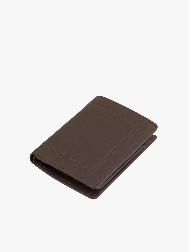 Men’s dark brown leather wallet