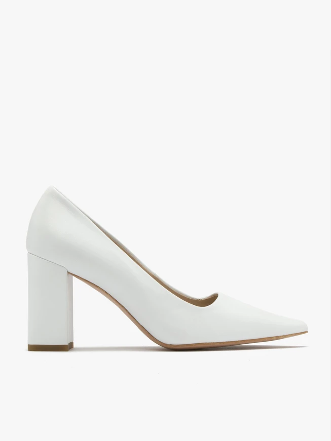 Weiße Stiletto-Pumps