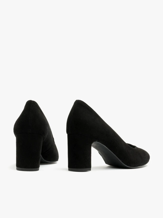 Schwarze Stiletto-Pumps