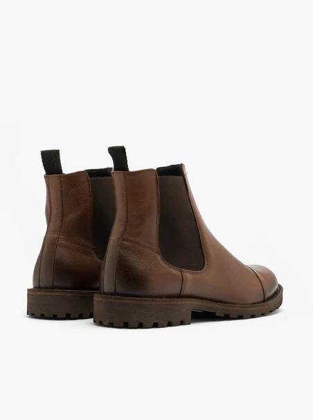 Brown men’s Chelsea boots