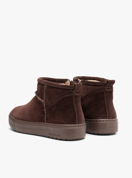 Burgundy short women’s snow boots