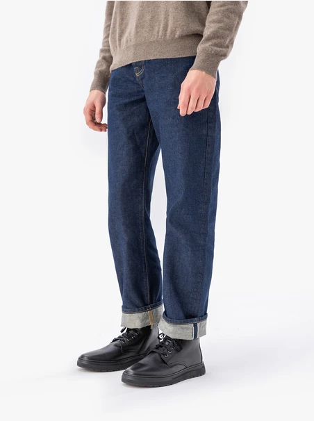 Schwarze klassische Stiefel