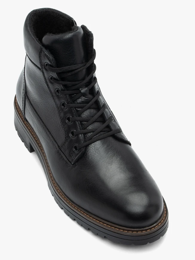 Schwarze Freizeitstiefel