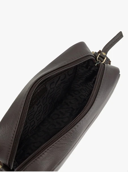 Kleine braune Herrentasche