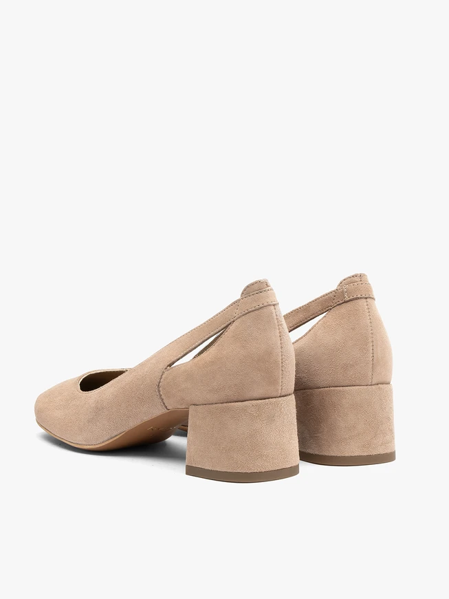 Beigefarbene Pumps mit Stilettoabsatz