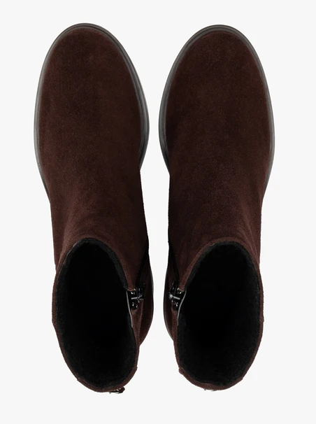 Kastanienbraune Velourslederstiefel