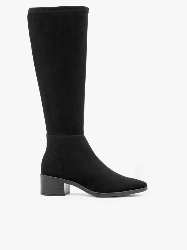 Women’s black boots