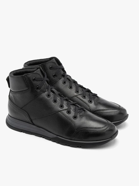 Black sporty men’s ankle boots