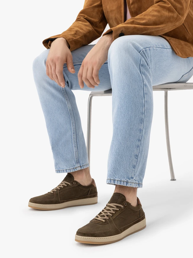 Olive-brown lace-up shoes