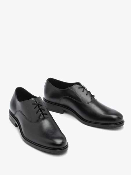 Schwarze elegante Oxford-Schuhe für Männer