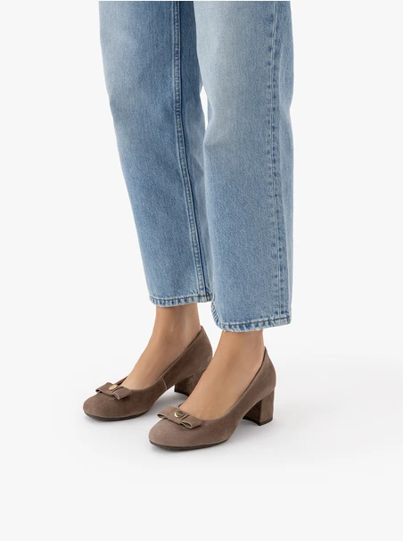 Braune Pumps mit Absatz