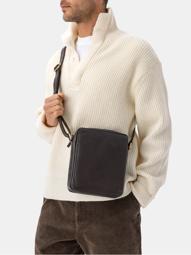 Small brown men’s bag