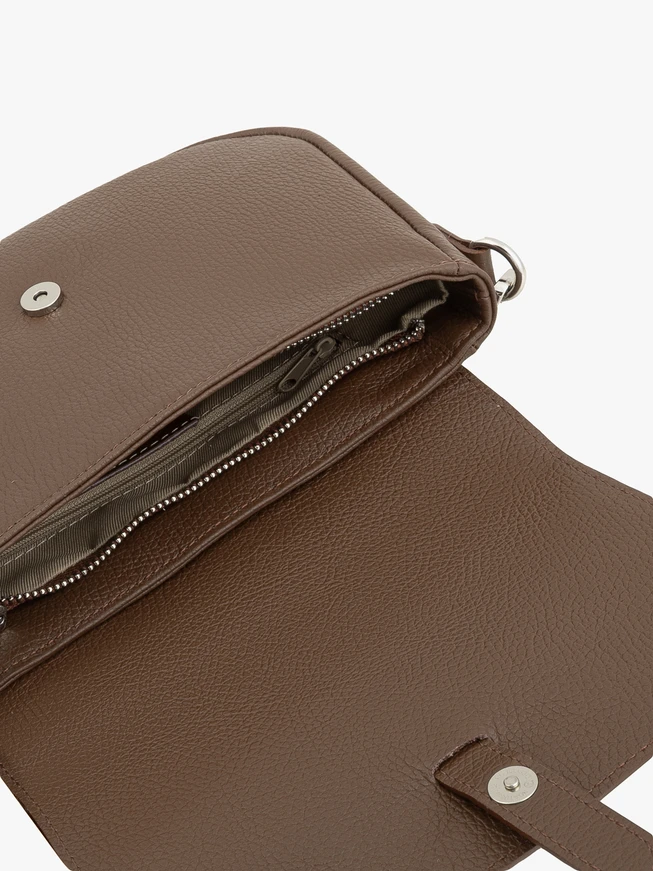 Hellbraune kleine Handtasche