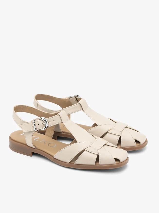Beigefarbene Einbausandalen