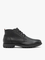 Schwarz genarbte Lederstiefel