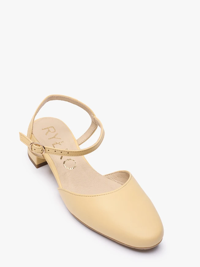 Leuchtend gelbe Slingback-Pumps mit niedrigem Schaft