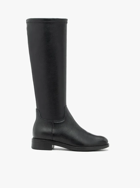 Schwarze Stiefel mit breitem, elastischem Schaft