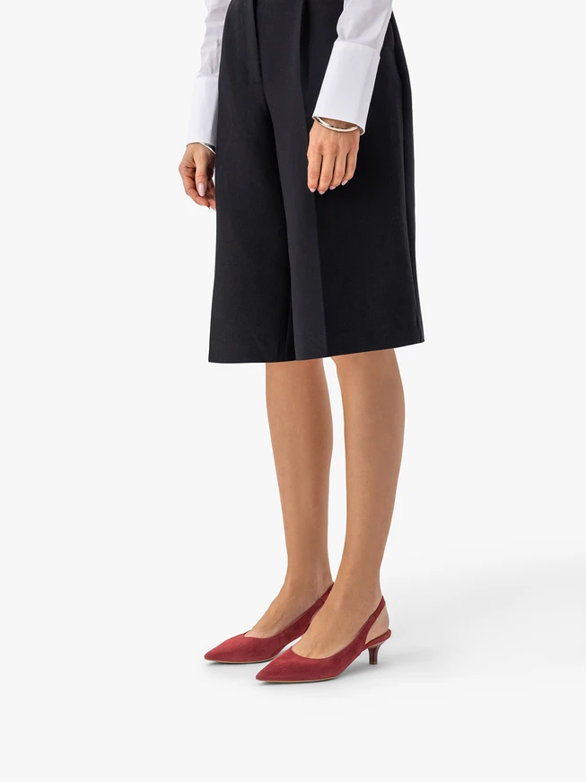 Kastanienbraune Slingback-Pumps ohne Absatz