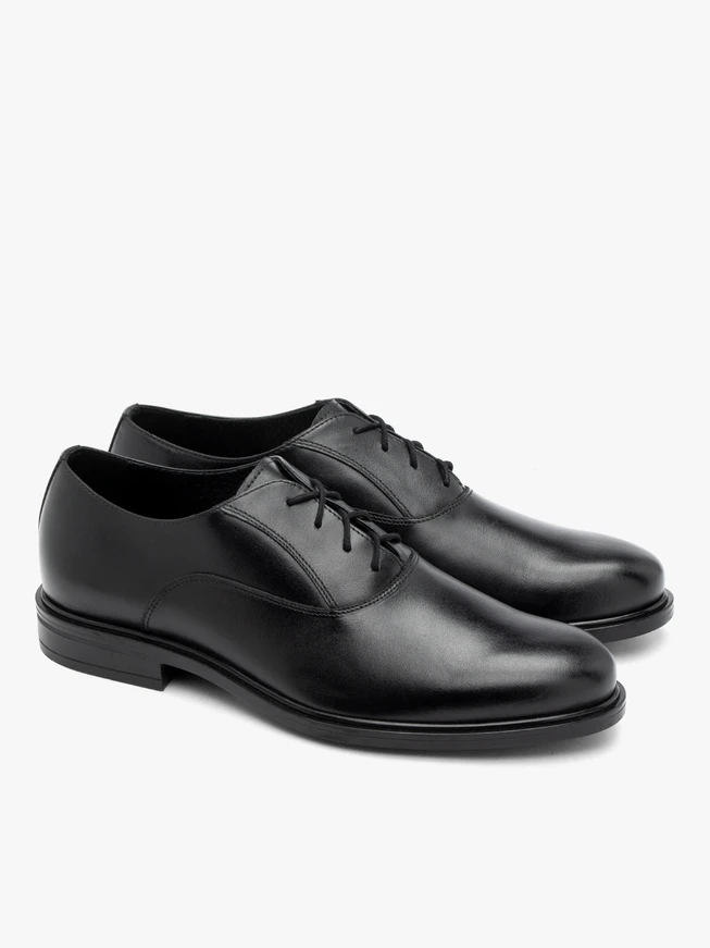 Schwarze elegante Oxford-Schuhe für Männer