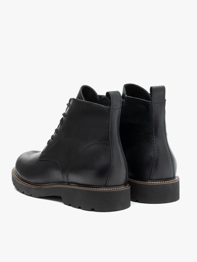 Men’s black leather boots