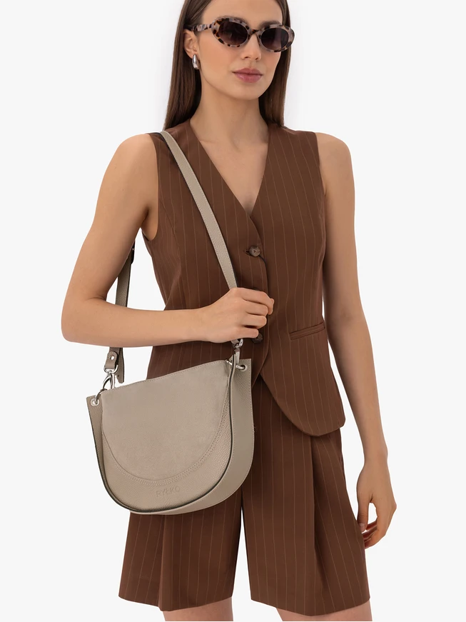Beige mittelgroße Handtasche