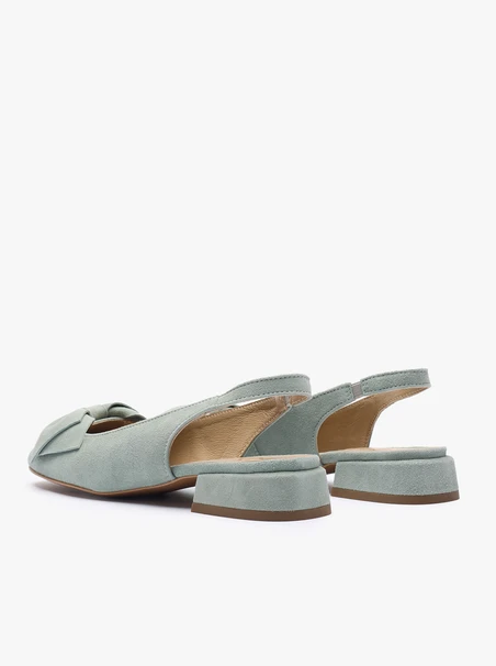Seegrüne Slingback-Pumps ohne Absatz mit Schleife