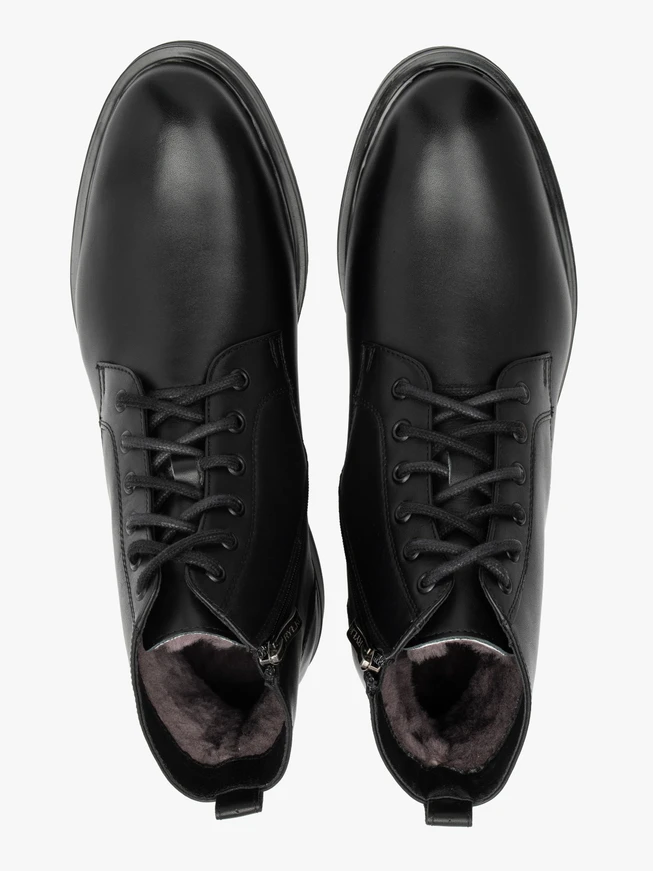 Mit natürlichem Schafsfell isolierte Herrenstiefel