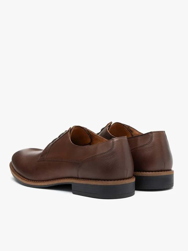 Braune Freizeit-Halbschuhe aus Leder