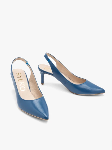 Niebieskie czółenka typu slingback