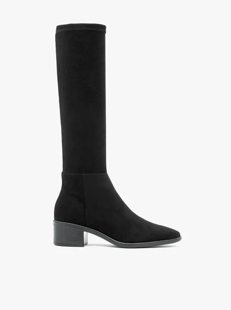 Schwarze Gummistiefel