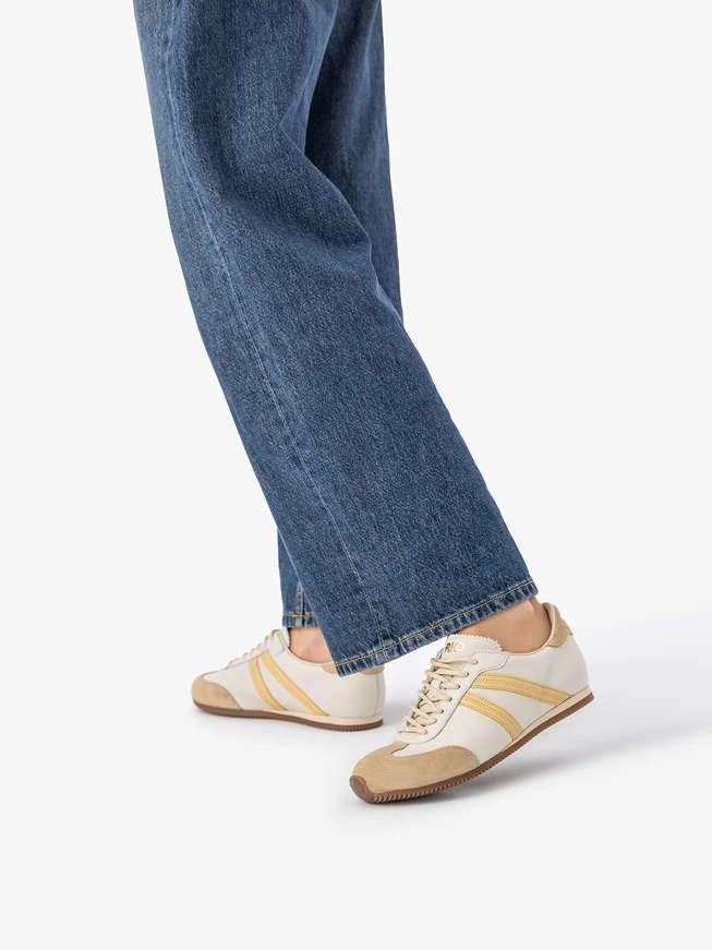Beige Turnschuhe aus Leder und Velours