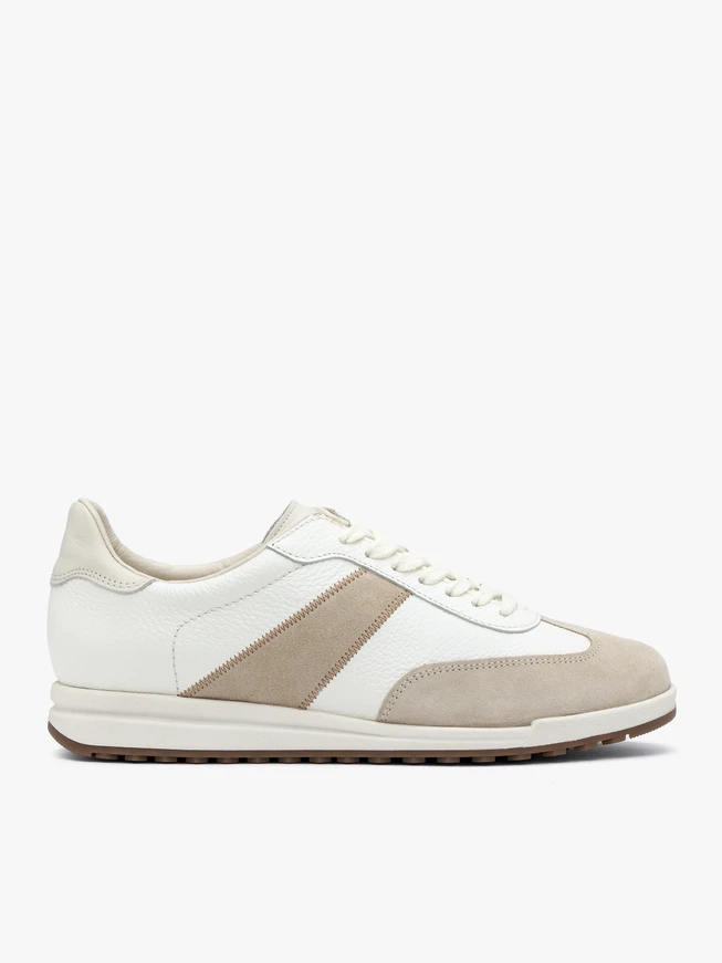 Sportliche Halbschuhe in Creme und Beige