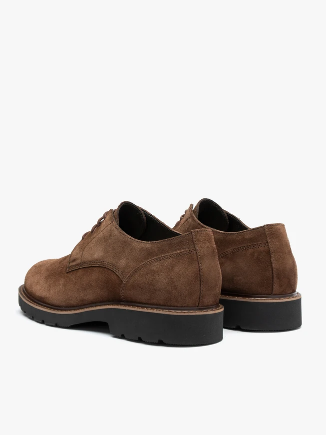Braune Freizeithalbschuhe