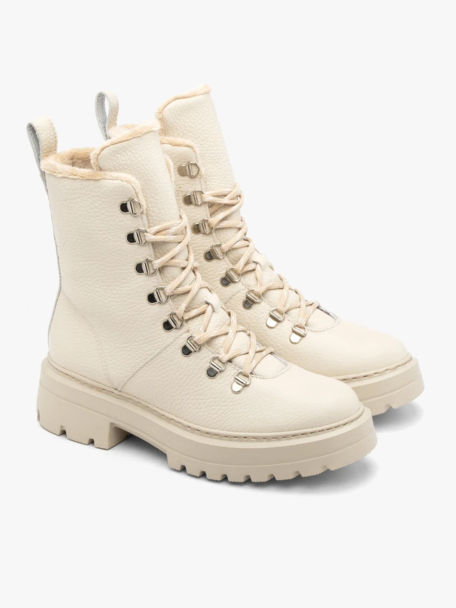 Beige women’s winter boots