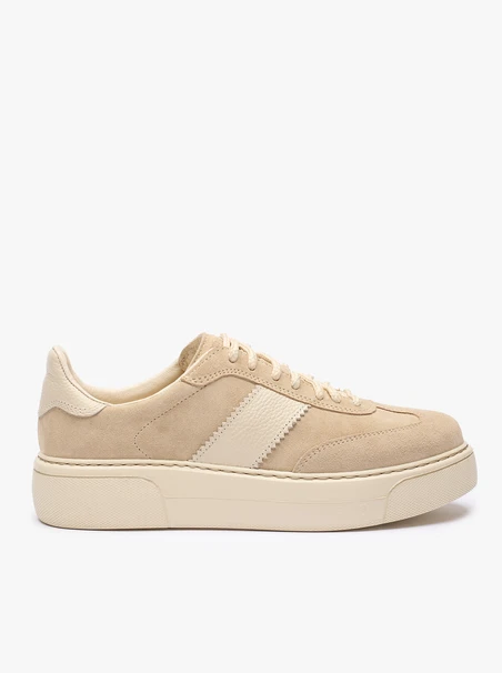Beige sporty leather shoes