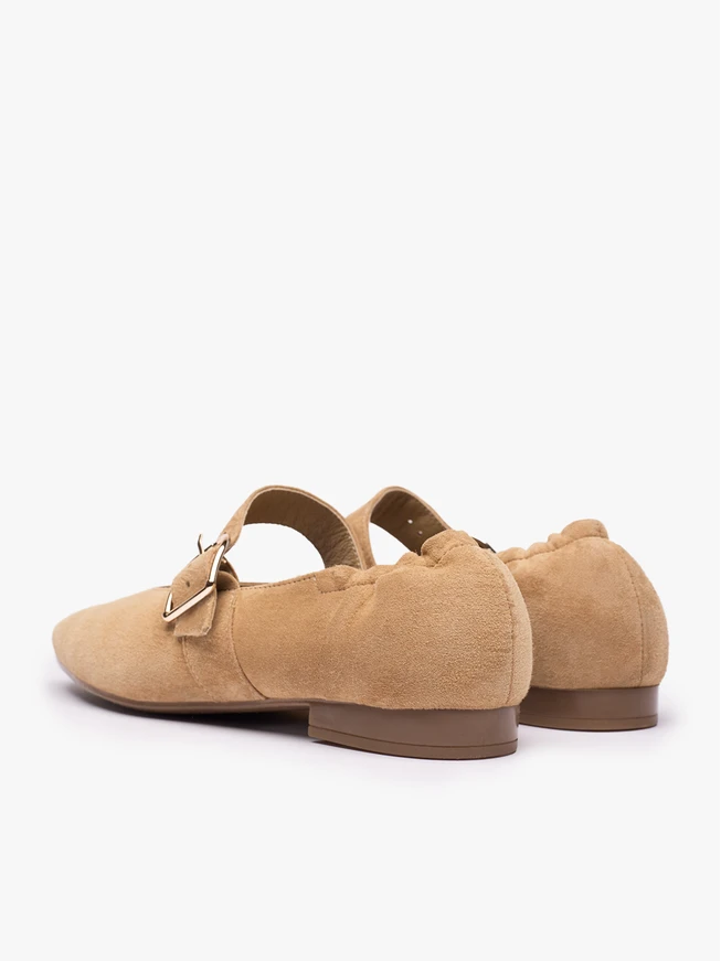 Beigefarbene Mary Jane Ballerinas