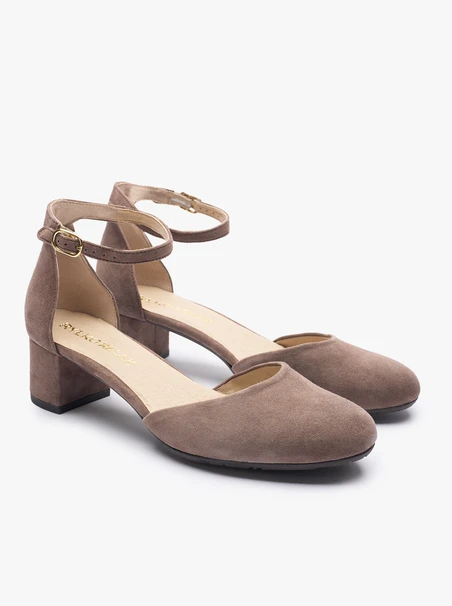 Pumps aus grau-braunem Veloursleder