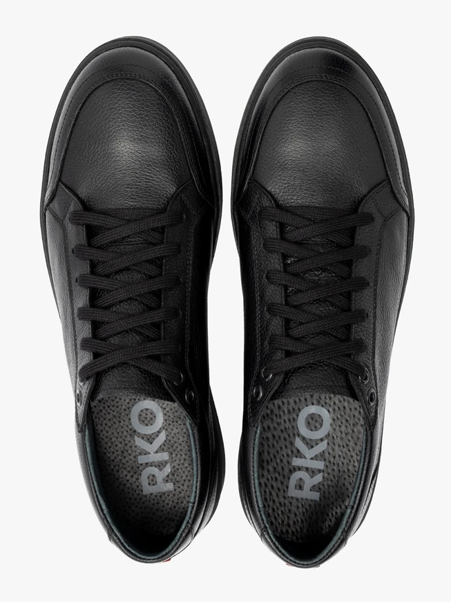 Black lace-up men’s sneakers