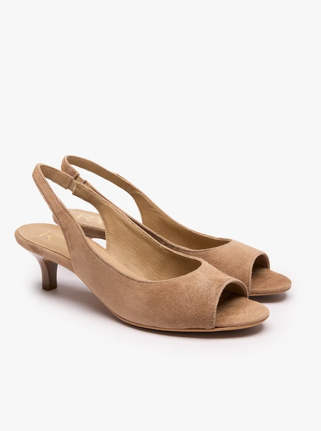 Jasnobrązowe czółenka slingback