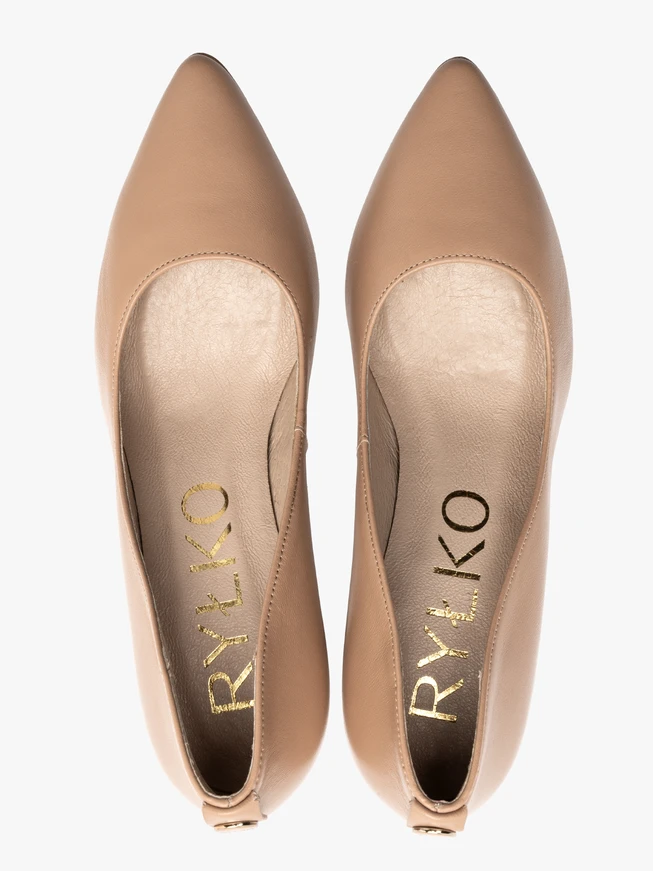 Beigefarbene Pumps mit Stiletto-Absatz