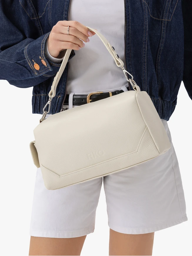 Cremefarbene Boxbag