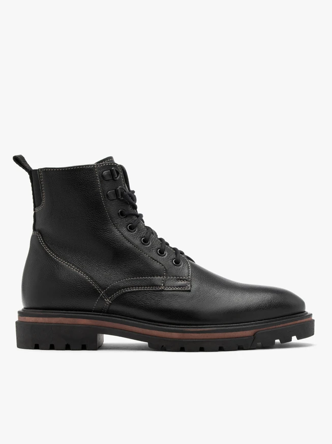 Schwarze Herrenstiefel mit braunem Einsatz an der Unterseite