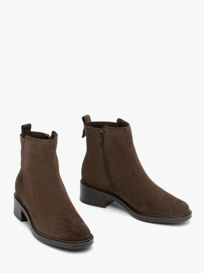 Dunkelbraune Velourslederstiefel