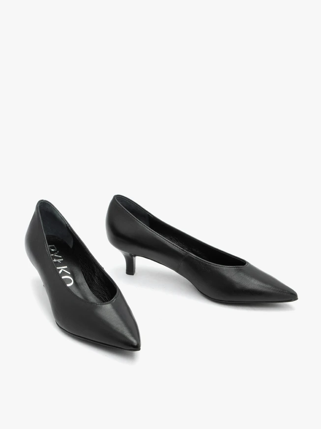 Schwarze Stiletto-Pumps aus Leder