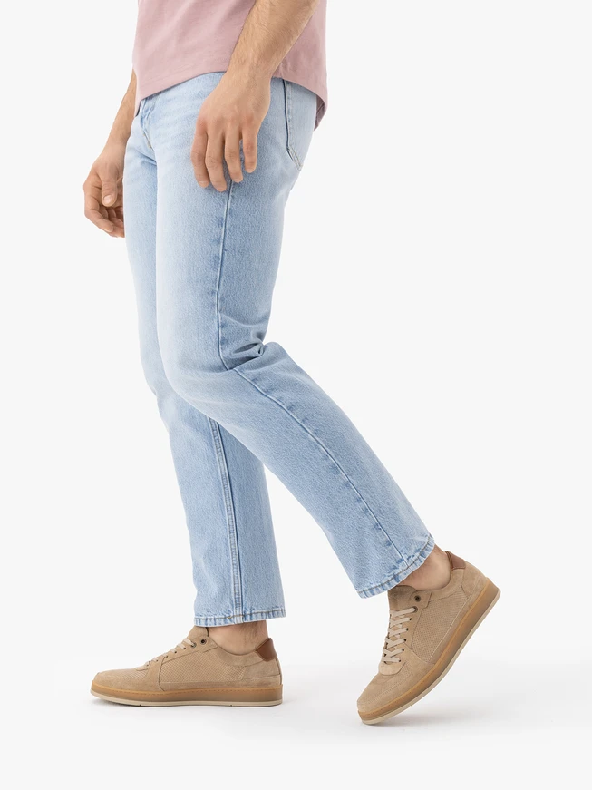 Beige sportliche Halbschuhe mit Perforationen
